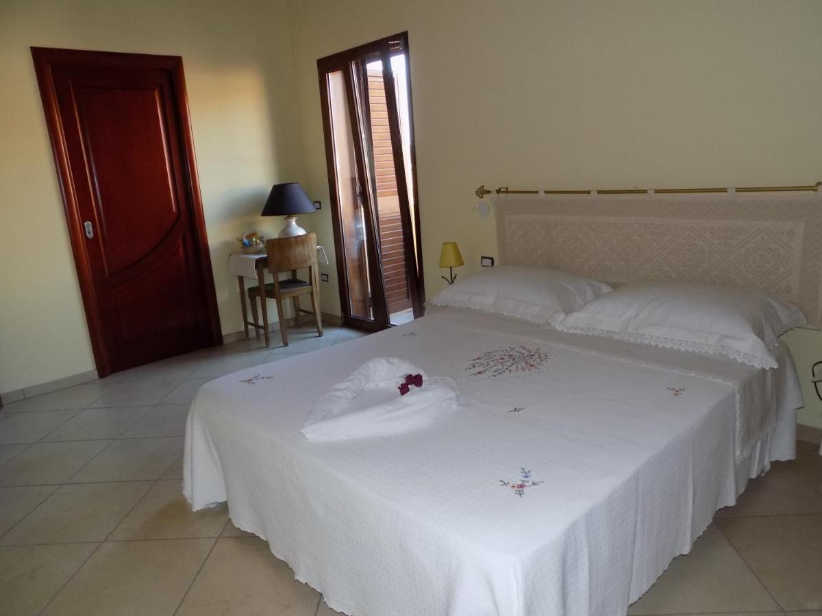 Bed and Breakfast Al Ciclamino Monastir Екстер'єр фото